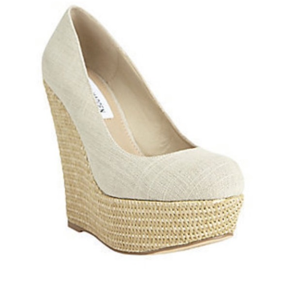 Steve Madden Shoes - Steve Madden Pamelaaa Tan Platform Wedges Size 7
